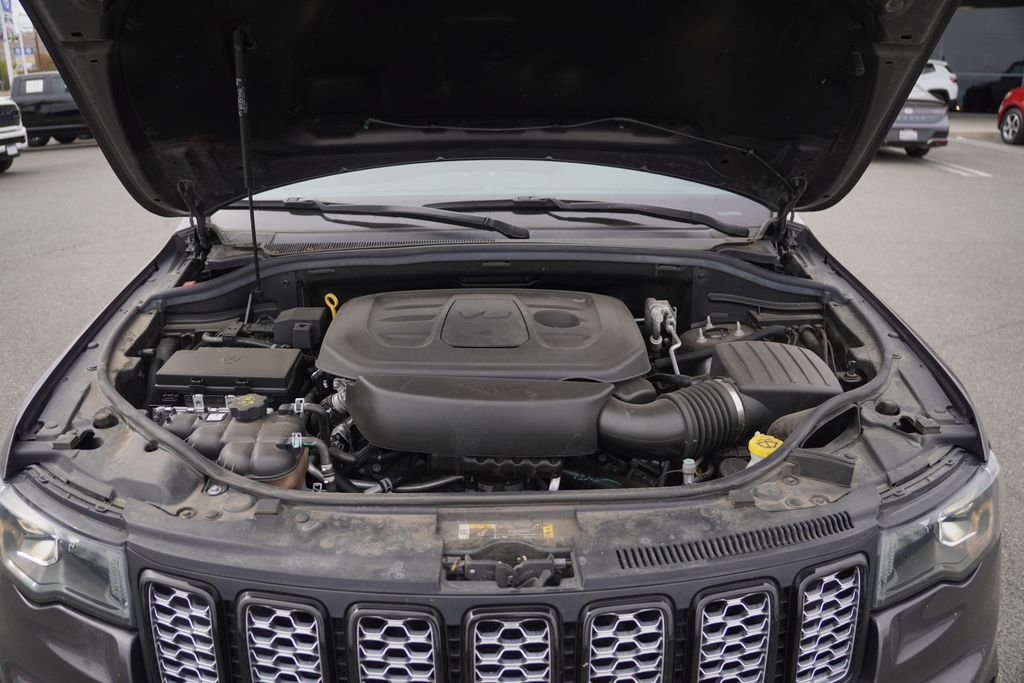 Used 2021 Gray Jeep Laredo X image 6