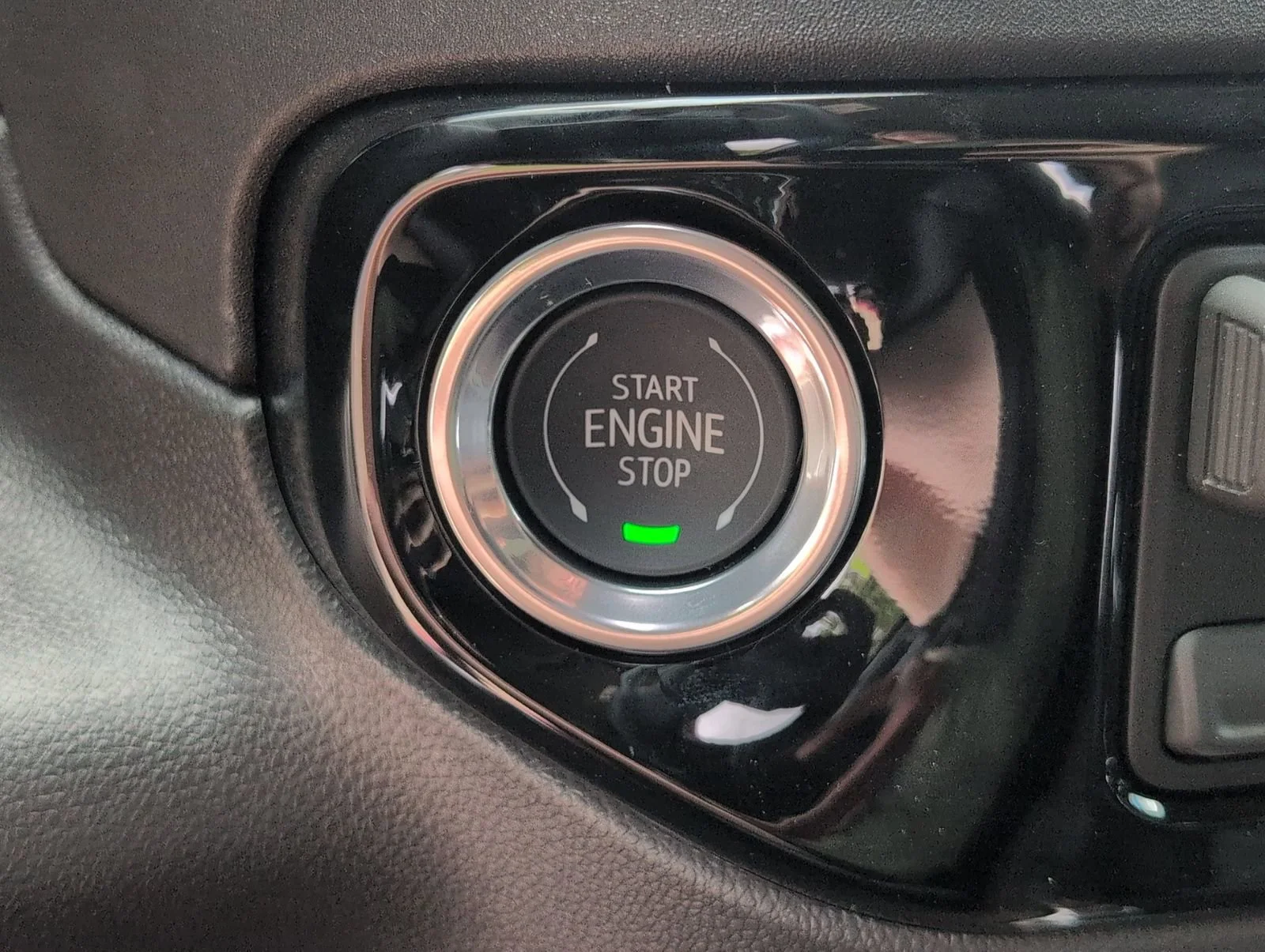 New 2026 Onyx Black GMC SLT image 22