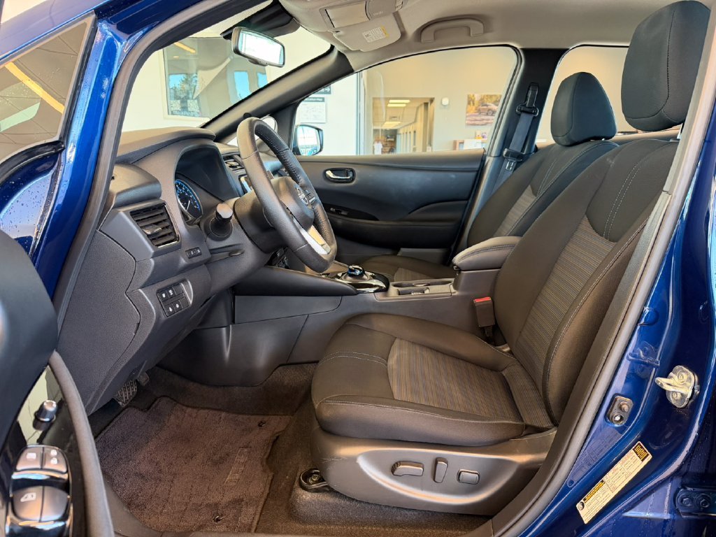 Used 2025 Deep Blue Pearl Nissan SV Plus image 14