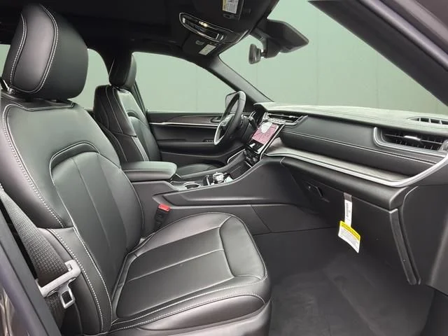 New 2025 Gray Jeep Limited image 44