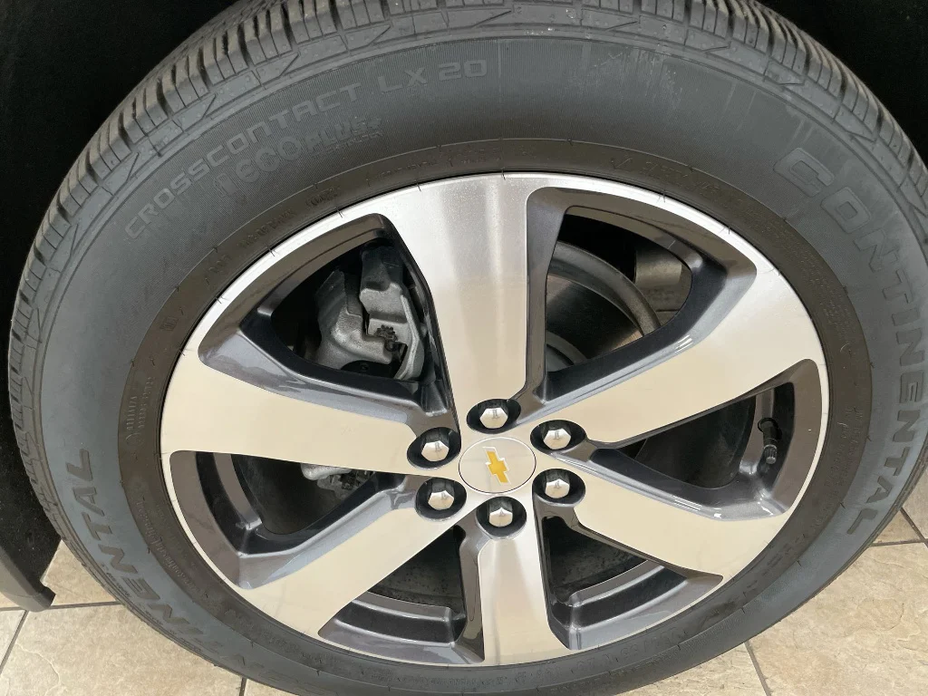 Used 2023 Sterling Gray Metallic Chevrolet LT Leather image 34