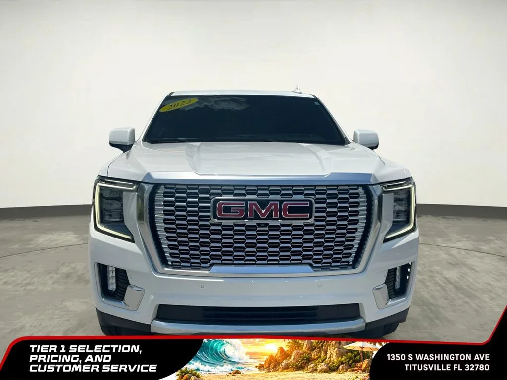 Used 2022 White Frost Tricoat GMC Denali image 16