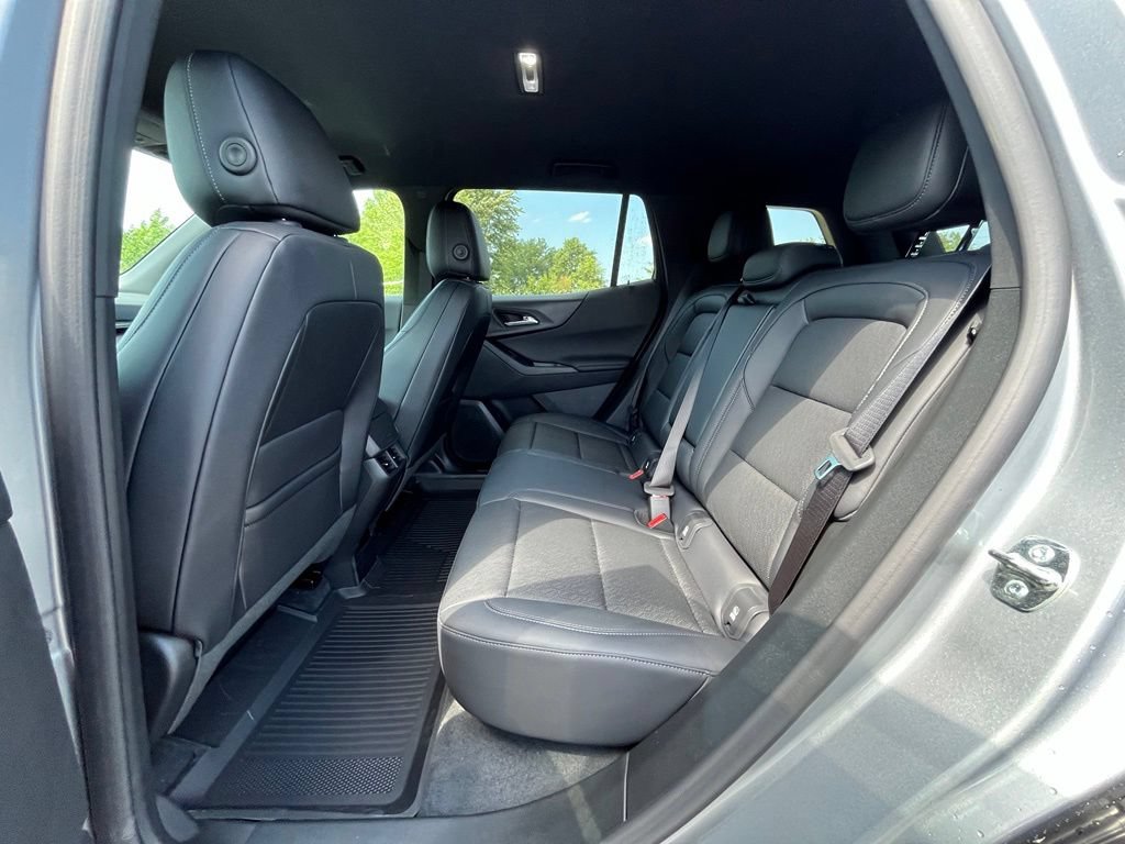 2027 Chevrolet Equinox LT - Photo 14