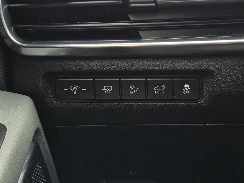 Used 2023 Ebony Black Kia SX-Prestige X-Pro image 17