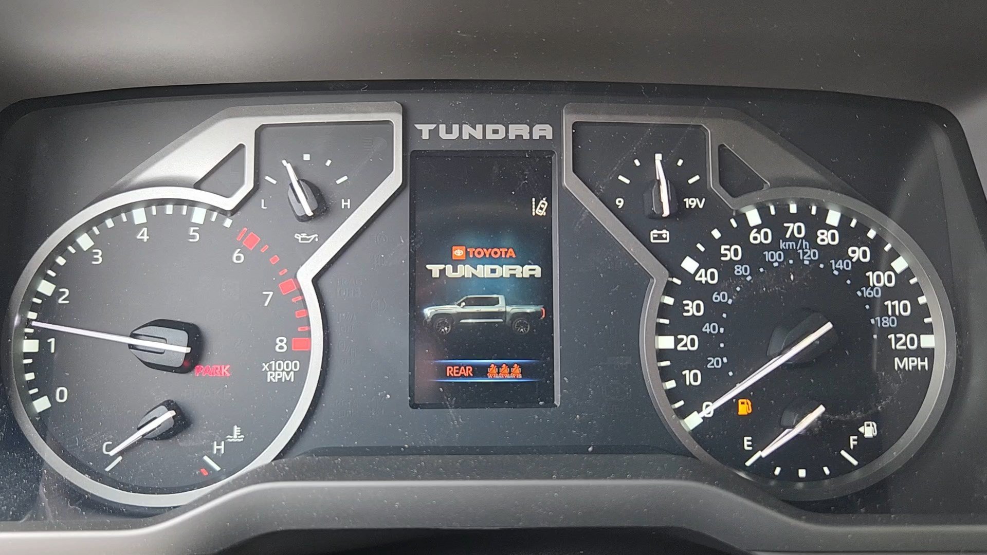2026 Toyota Tundra SR5 - Photo 10