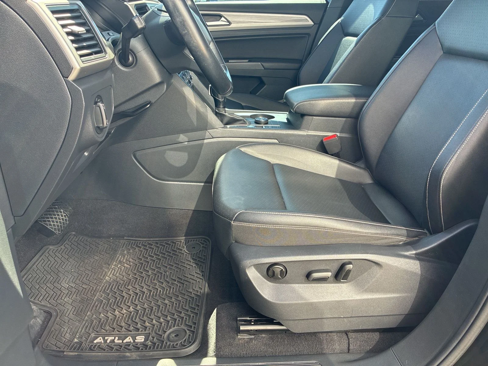 2020 Volkswagen Atlas Cross Sport SE - Photo 20
