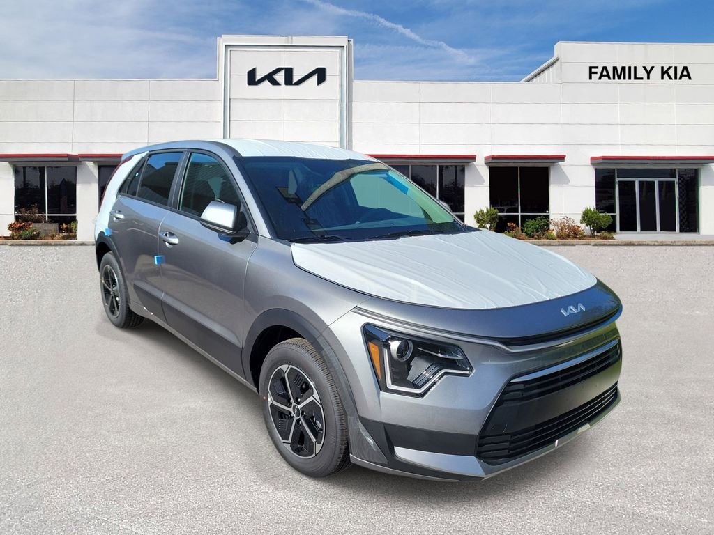 2026 Kia Niro LX HEV's photo