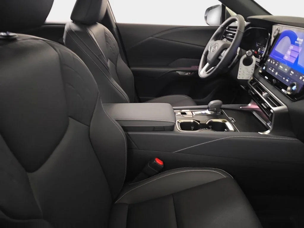 New 2026 Iridium Lexus PREMIUM PLUS image 9