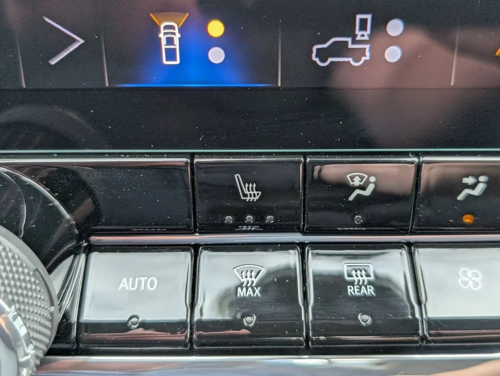2026 Chevrolet Colorado LT - Photo 18
