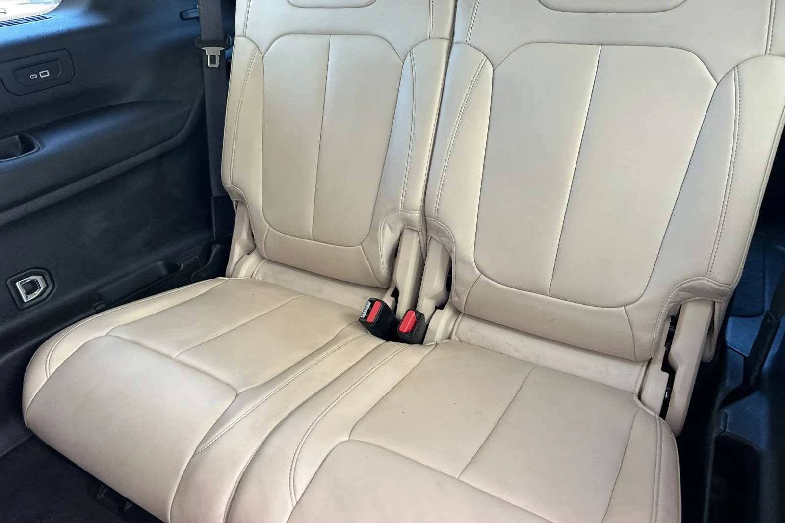 Used 2021 Black Jeep Limited image 15