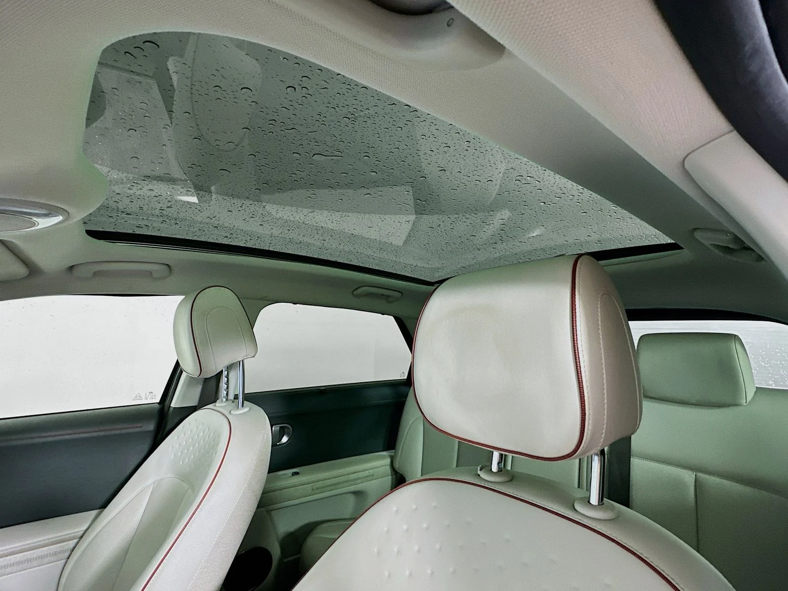 Used 2023 Digital Teal Hyundai Limited image 22