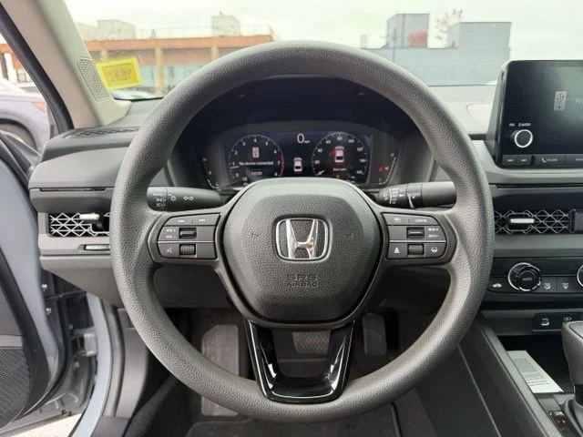 2025 Honda Accord SE - Photo 21