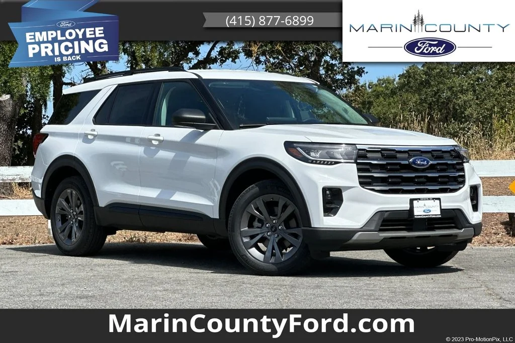 2026 Ford Explorer Active 4WD's photo