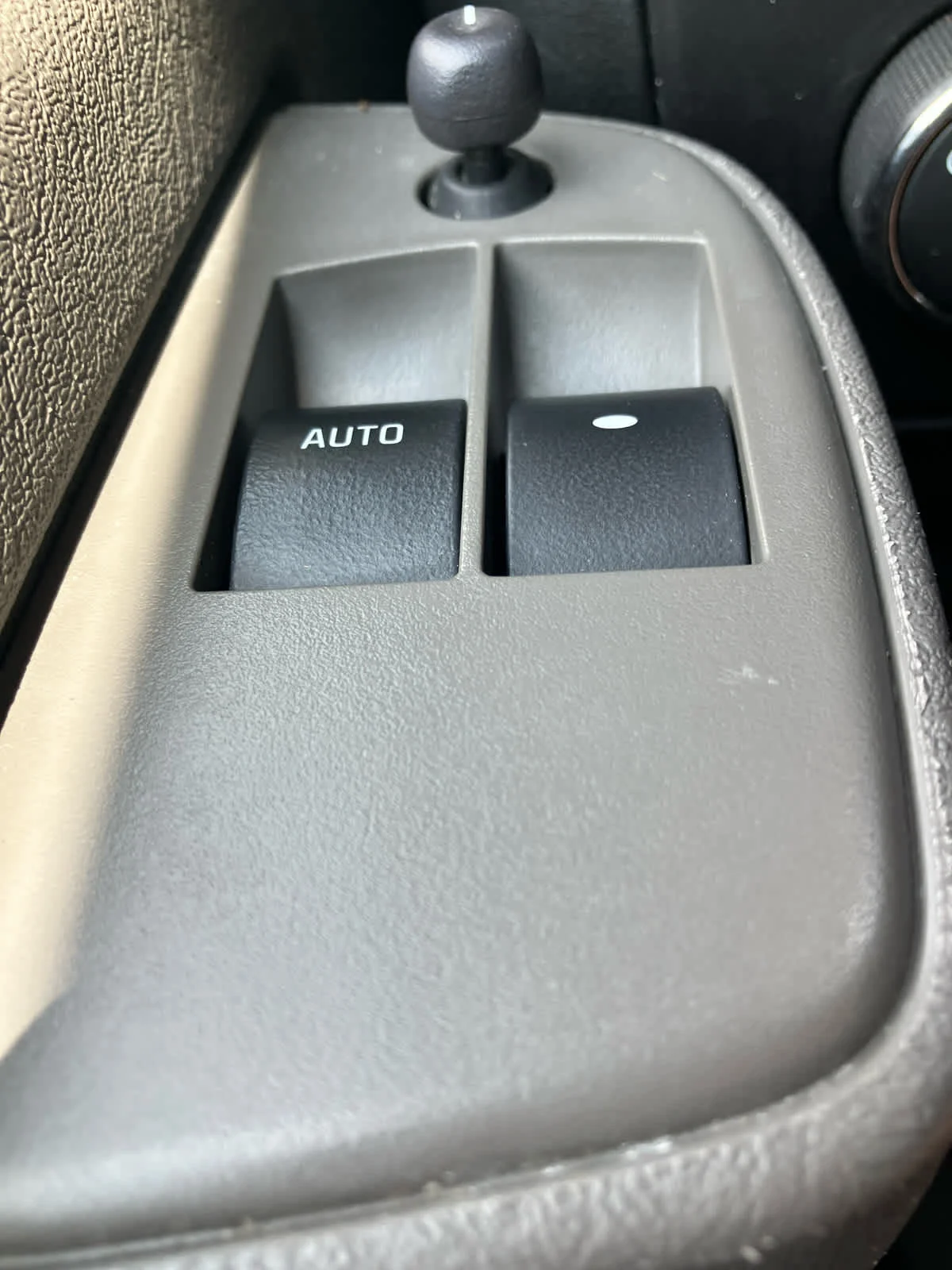 Used 2022 Summit White GMC  image 14