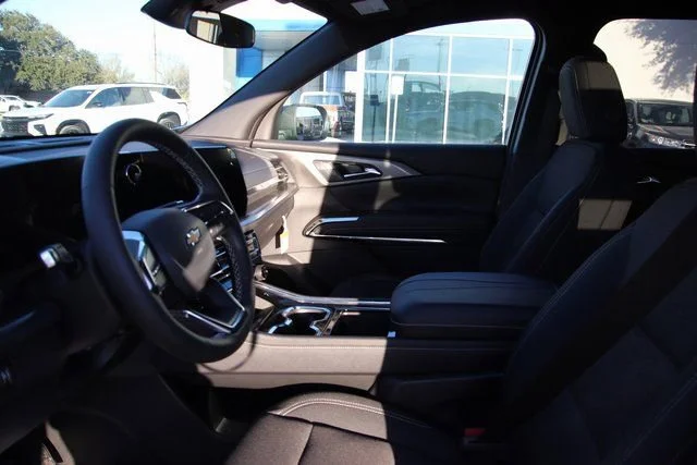 2026 Chevrolet Traverse LT - Photo 13