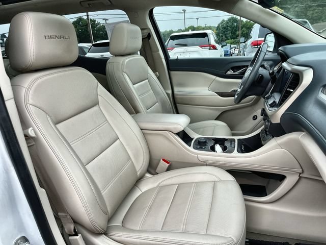 Used 2022 WHITE FROST TRICOAT GMC Denali image 28