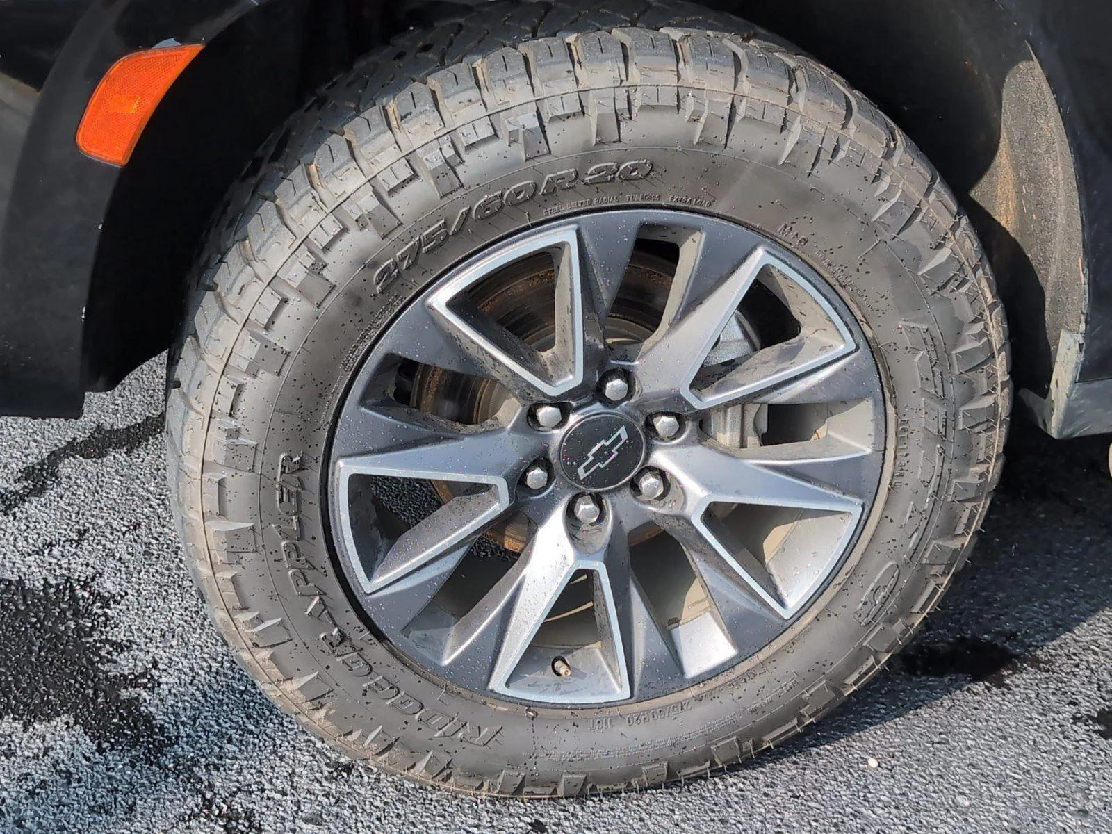 Used 2021 SHADOW GRAY METALLIC Chevrolet Z71 image 11