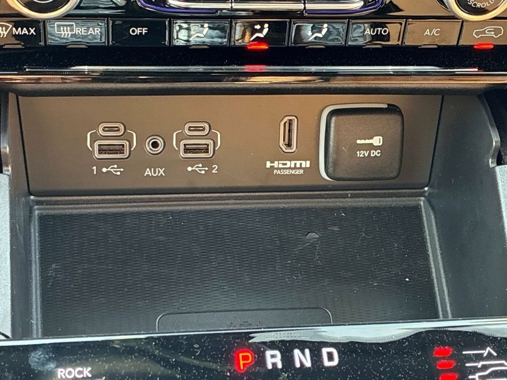 Used 2025 White Jeep Summit Reserve image 33