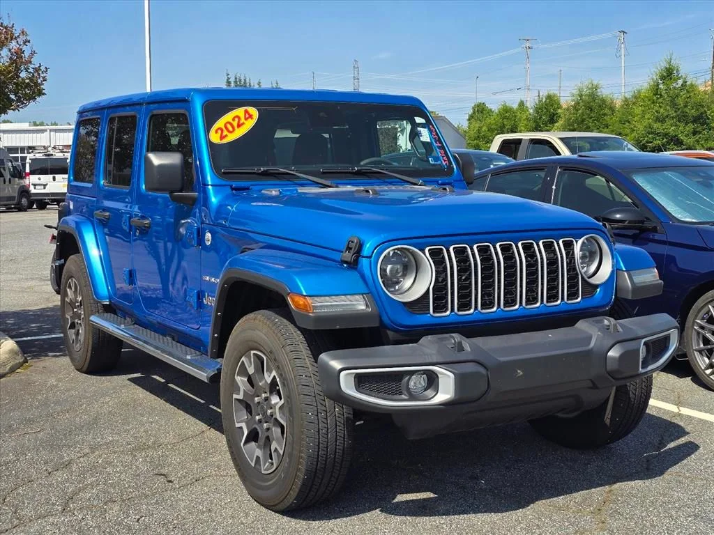 Used 2024 Blue Jeep Sahara image 10