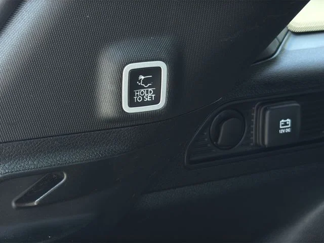 Used 2025 Black Jeep Limited image 30