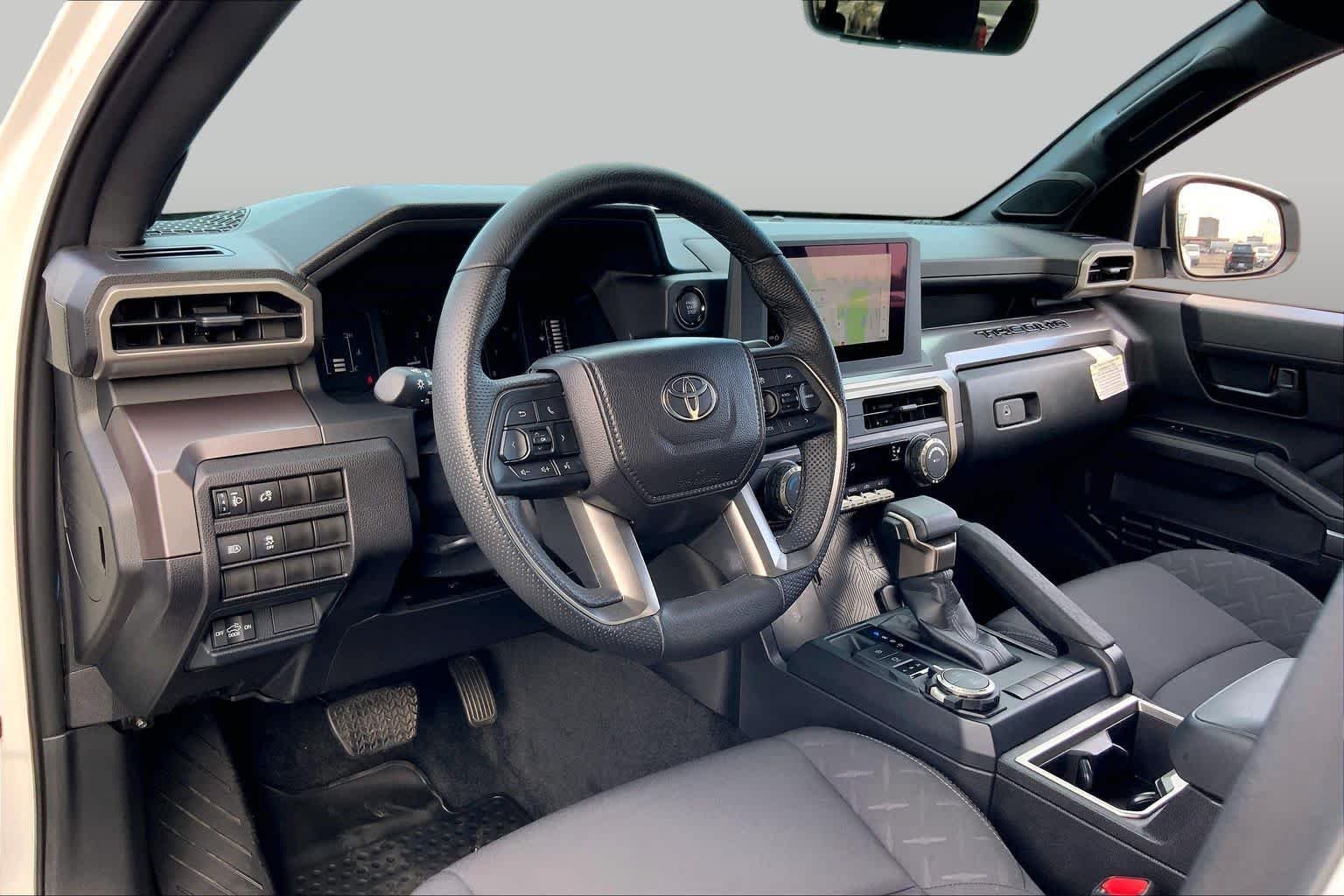 Used 2026 Ice Cap Toyota SR5 image 17