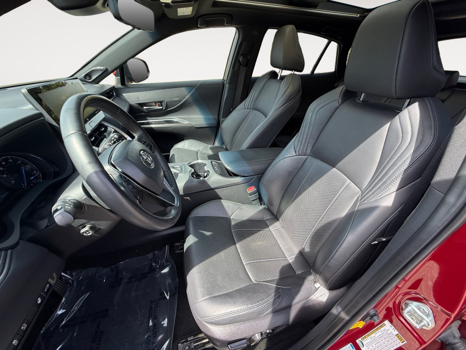 Used 2022 Pearl Toyota Limited image 10