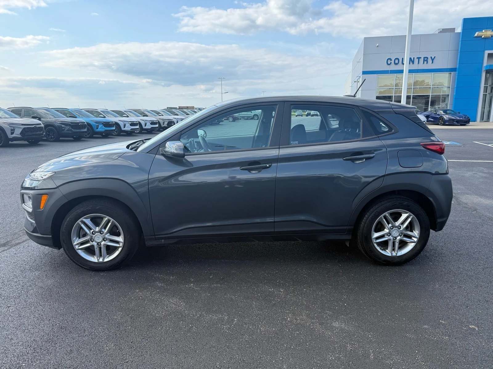 Used 2020 Hyundai Kona SE with VIN KM8K1CAA1LU576946 for sale in Herscher, IL