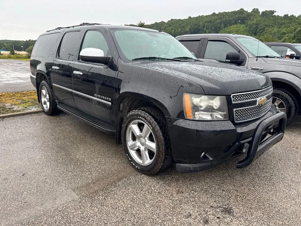 Used 2011 Black Chevrolet LTZ image 10
