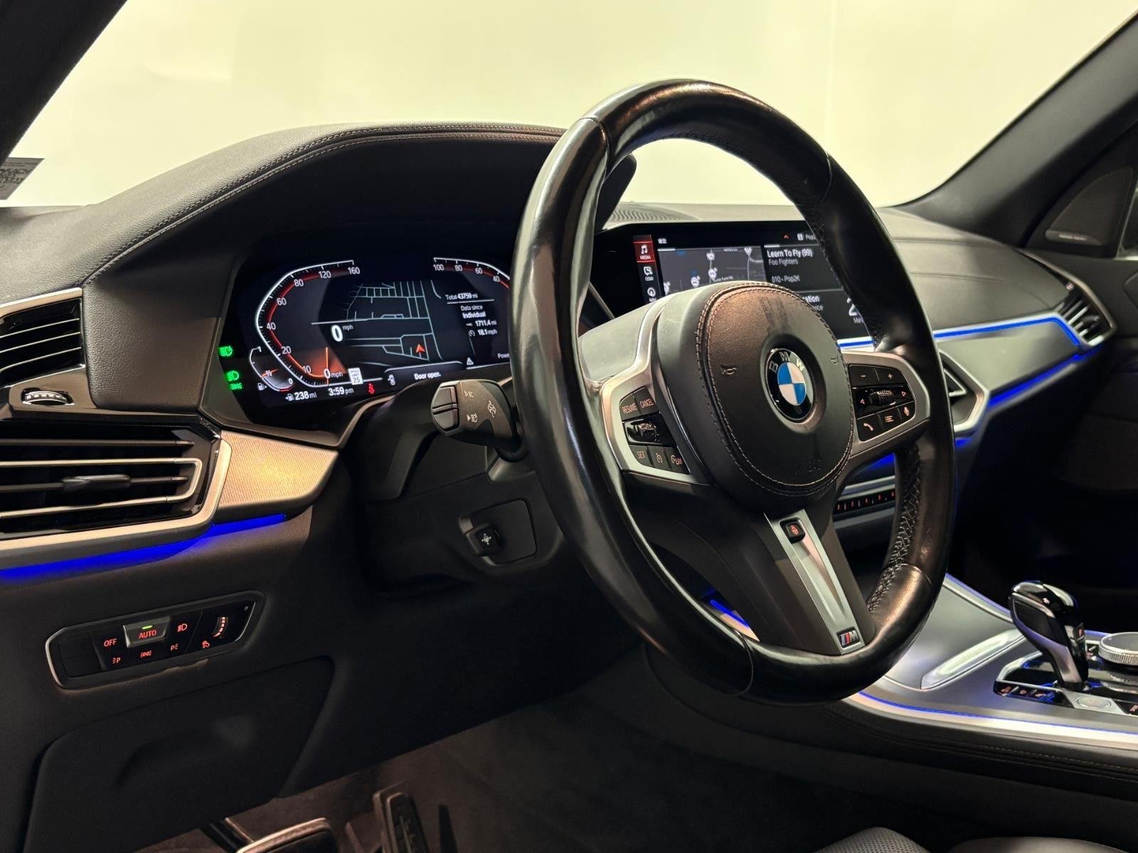 Used 2023 Alpine White BMW xDrive40i image 18
