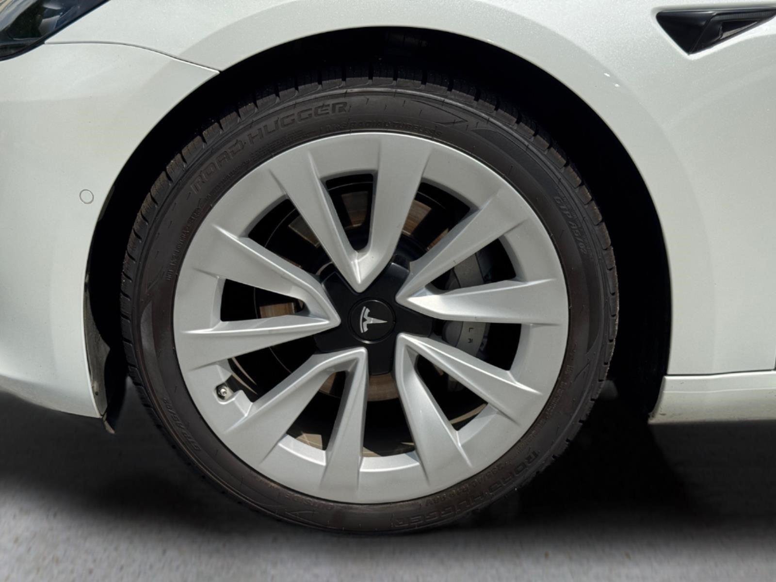 2022 Tesla Model 3 Long Range - Photo 9