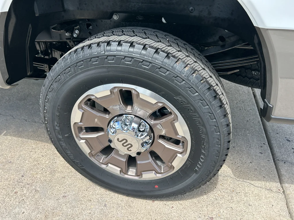 New 2026 Star White Metallic Tri-Coat Ford F-350® King Ranch® image 32