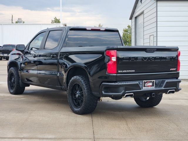 Used 2023 BLACK Chevrolet RST image 5