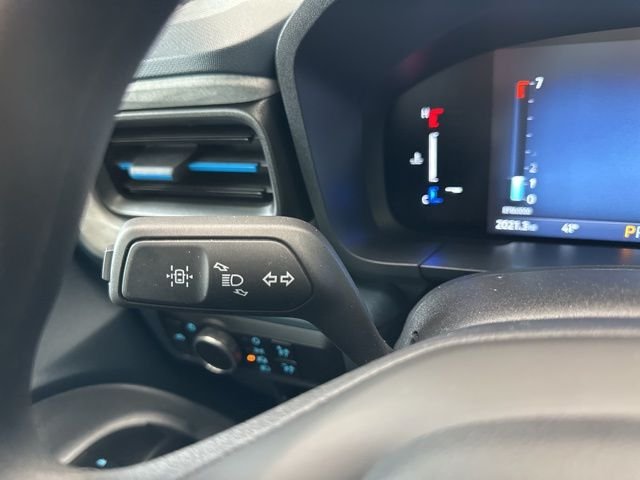 New 2025 Space White Metallic Ford XLT image 18