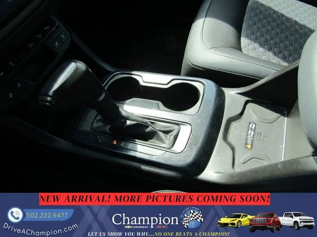 Used 2019 SHADOW GRAY METALLIC Chevrolet 4WD Z71 image 19