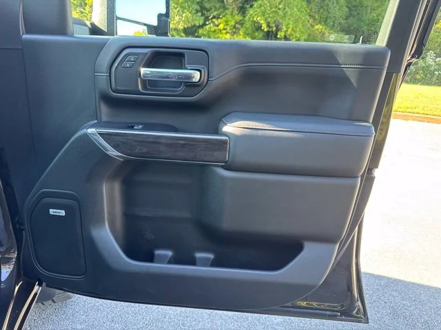 Used 2020 Brown Chevrolet LTZ image 9