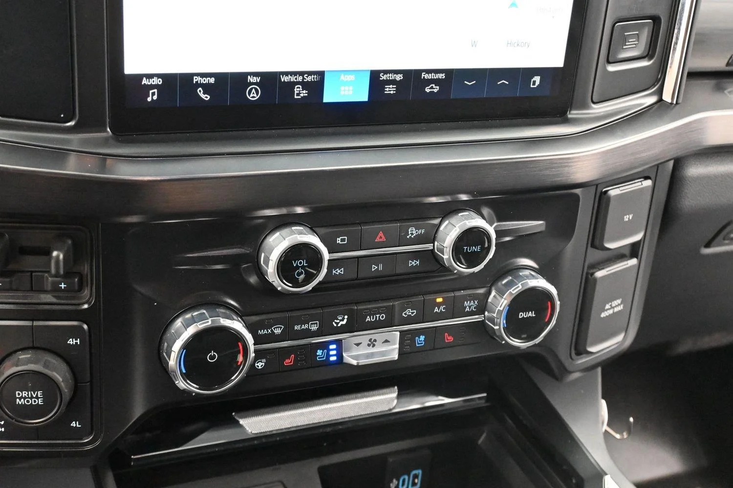 Used 2025 White Ford XL image 19