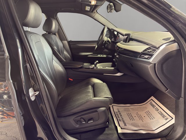 Used 2018 Black BMW  image 20