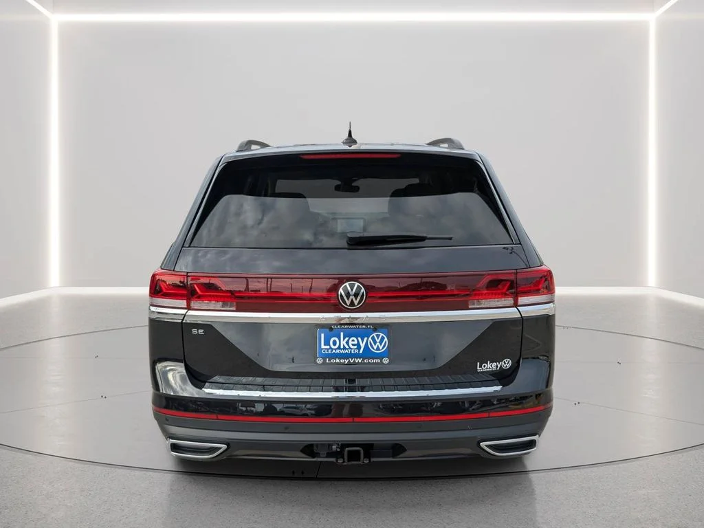 New 2026 Black Volkswagen 2.0T SE w/Technology image 5