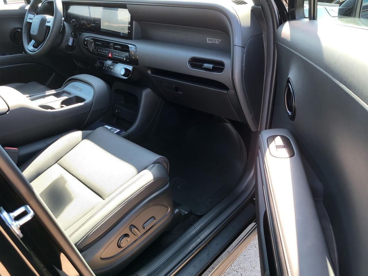 New 2026 Abyss Black Pearl Hyundai XRT Pro image 8