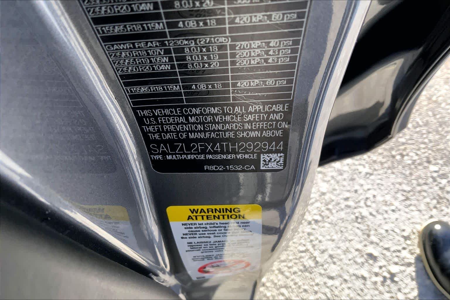 Used 2026 Eiger Grey Metallic Land Rover Dynamic SE image 60