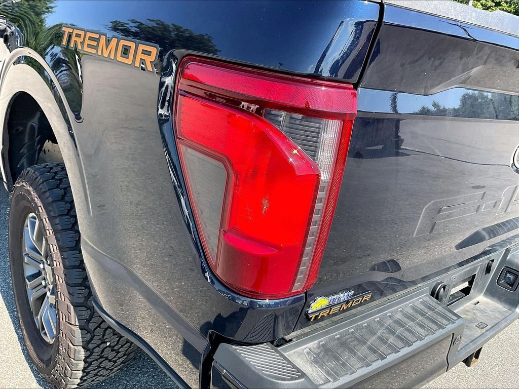 Used 2025 Antimatter Blue Metallic Ford Tremor image 32