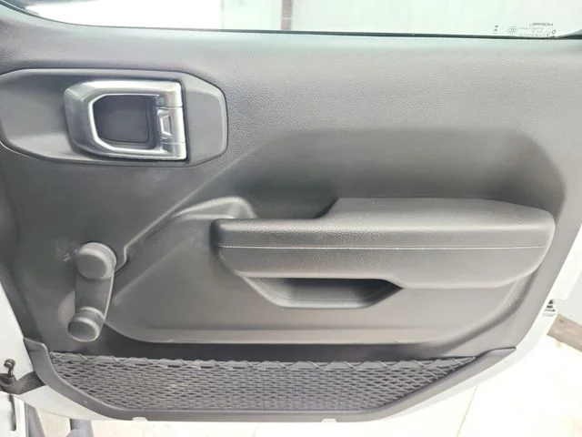 Used 2023 White Jeep Sport image 35