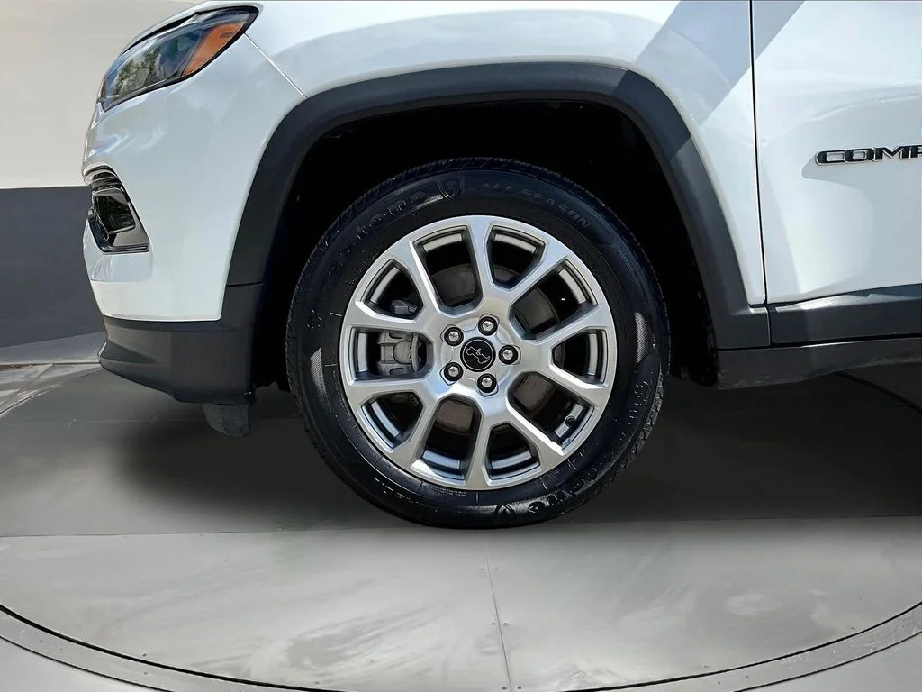 2025 Jeep Compass Limited - Photo 36