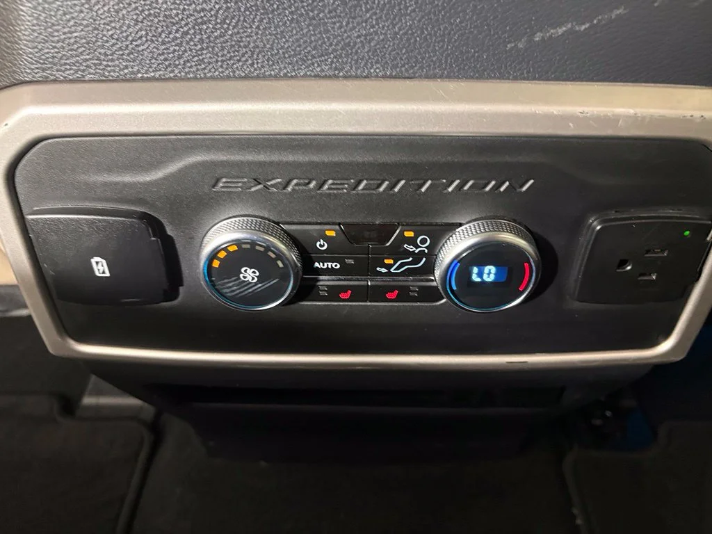 Used 2024 White Ford Limited image 36