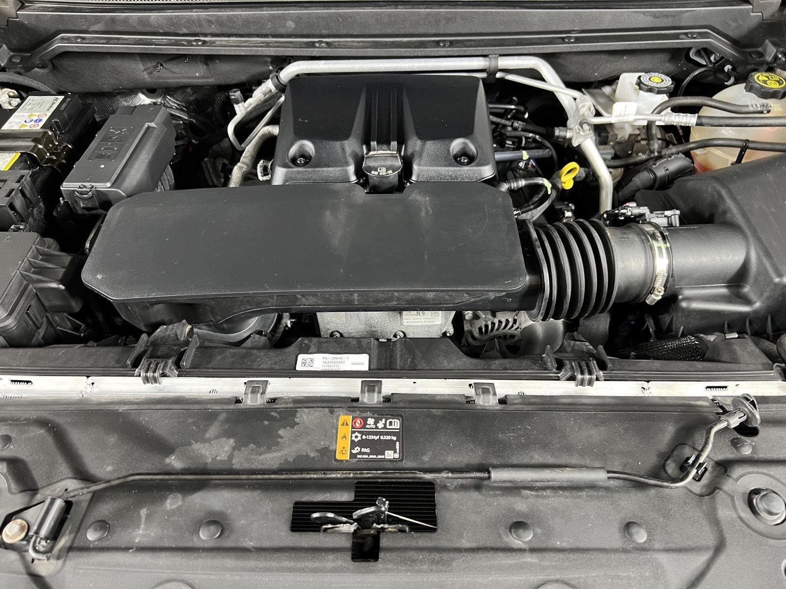 Used 2023 Black Chevrolet ZR2 image 31