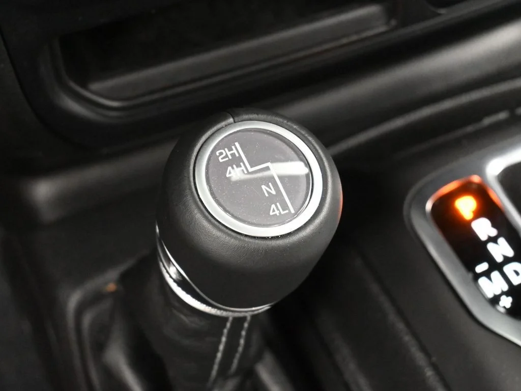 Used 2024 Black Clearcoat Jeep Sport S image 25