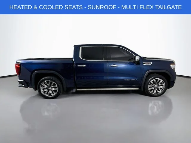 Used 2023 Blue GMC Denali image 9