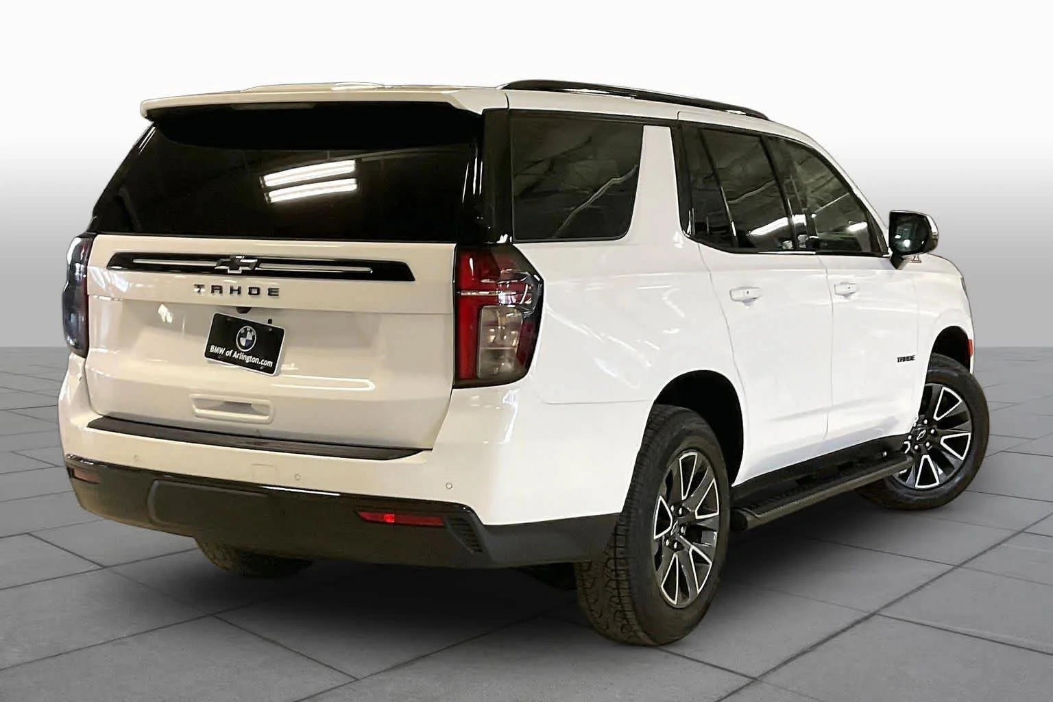 Used 2024 Summit White Chevrolet Z71 image 22