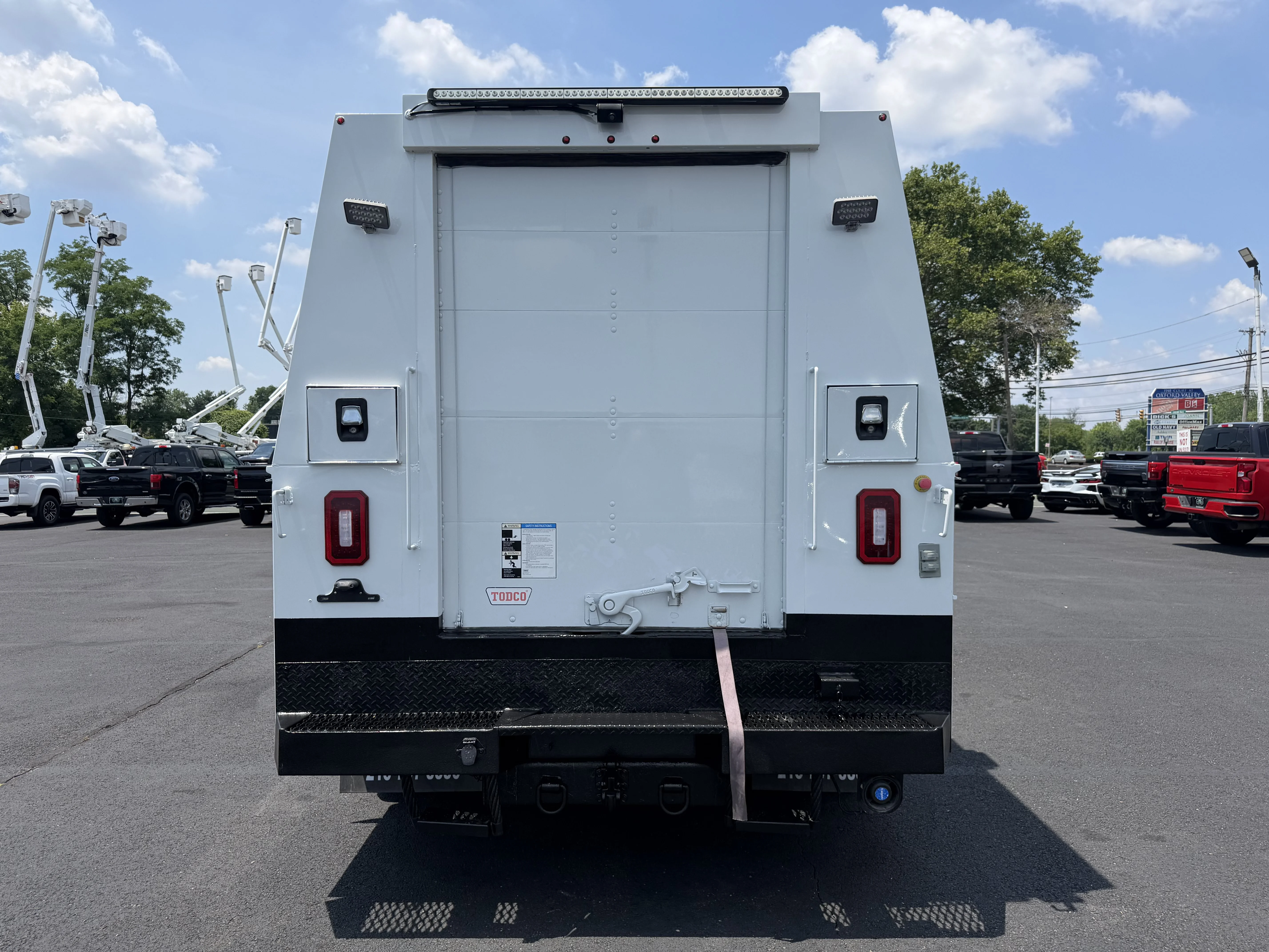 Used 2019 Oxford White   Z1 Ford XLT image 9