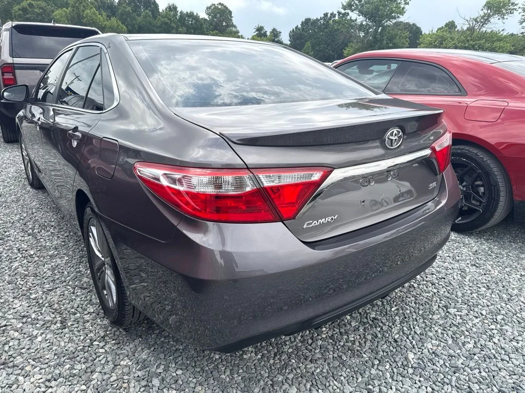 Used 2015 Gray Toyota SE image 4